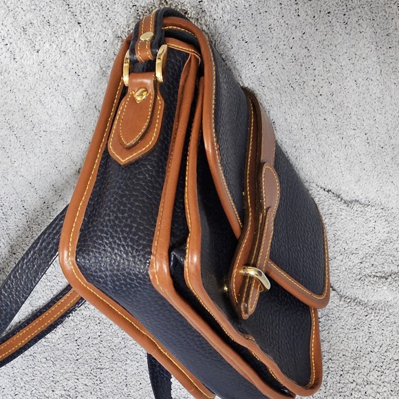Dooney & Bourke Vintage Equestrian Navy All Weather Leather Crossbody Bag Purse - Picture 4 of 9